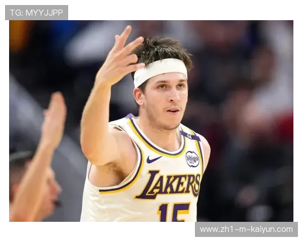 里夫斯伤缺影响湖人轮换 复出在即助球队磨合体系